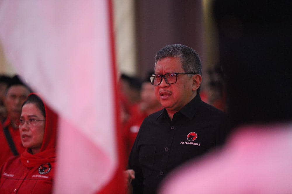 Kunjungi Ngawi, Hasto Ajak Kader Menangkan Risma-Gus Hans di Jatim
