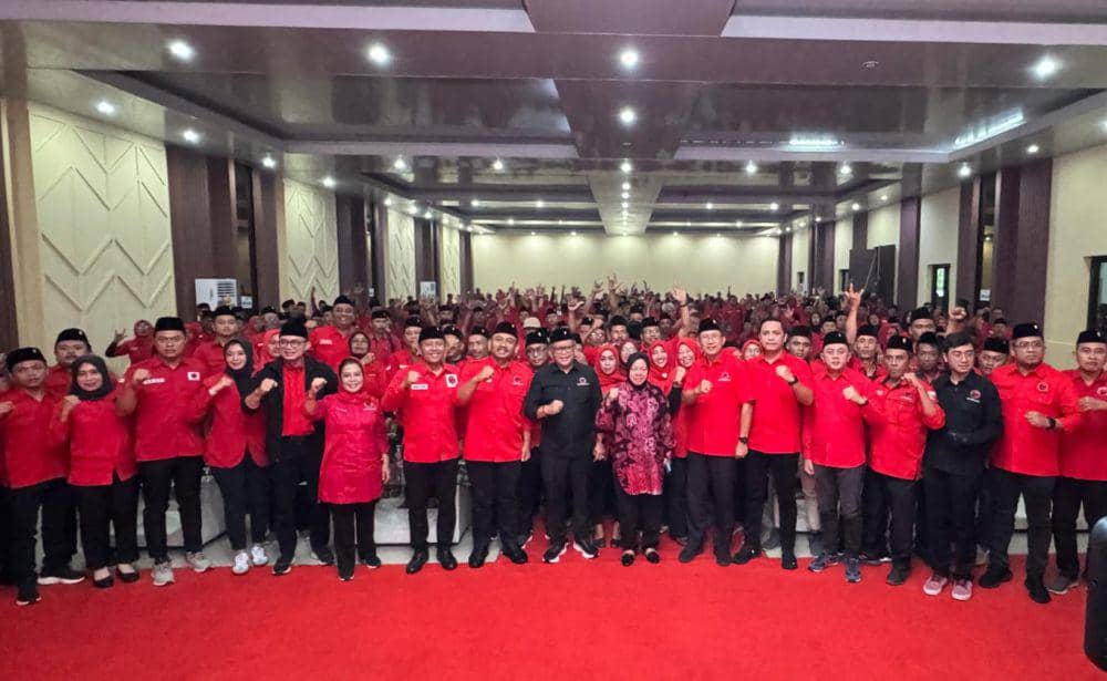 Sekjen PDIP, Hasto Kristiyanto, turun Ngawi galang dukungan untuk Cagub Risma-Gus Hans. IDN Times/ Riyanto.