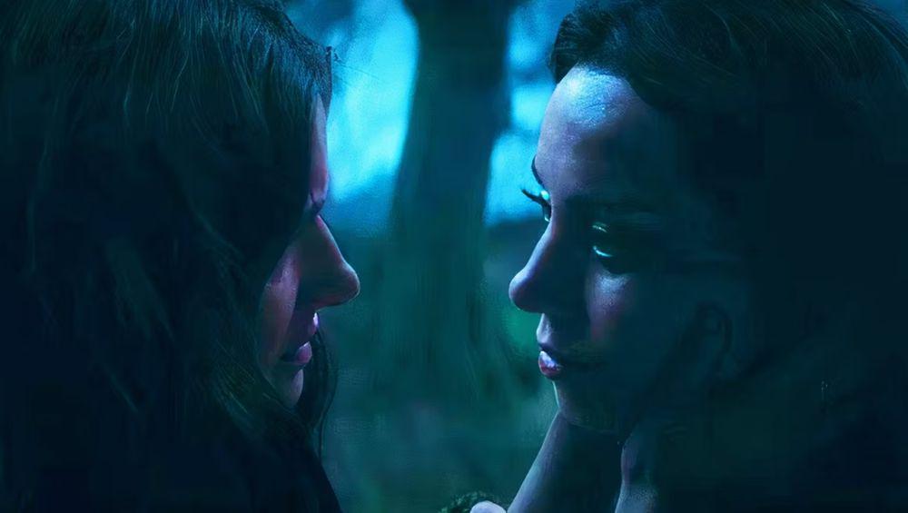 Agatha dan Rio nyaris berciuman (dok. Marvel Studios/Agatha All Along)