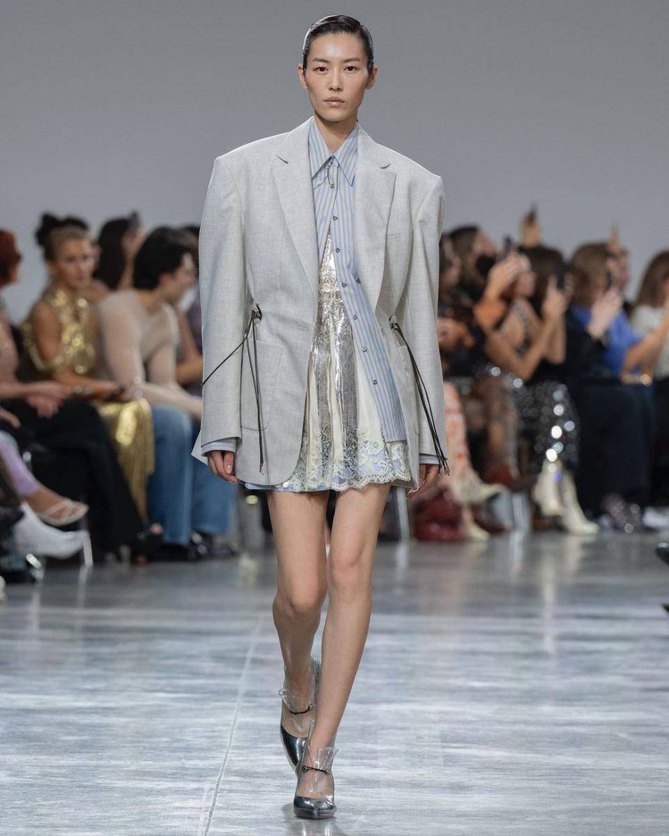 Koleksi SS25 Rabanne di Paris Fashion Week 2024 (instagram.com/rabanne)