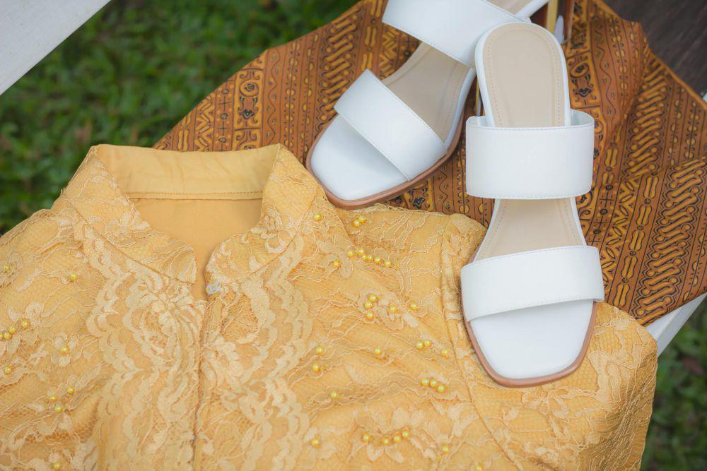 5 Tips Memilih Kebaya Wisuda, Jahit atau Beli Jadi?
