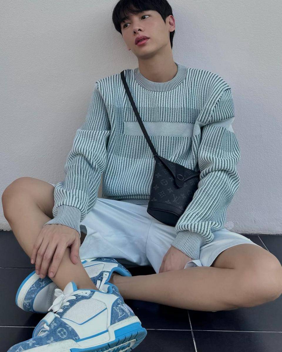 mix and match short pants ala Gun Atthaphan (instagram.com/gun_atthaphan)