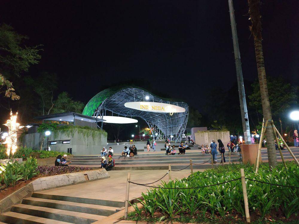Taman Indonesia Kaya (https://id.wikipedia.org/wiki/Taman_Indonesia_Kaya)