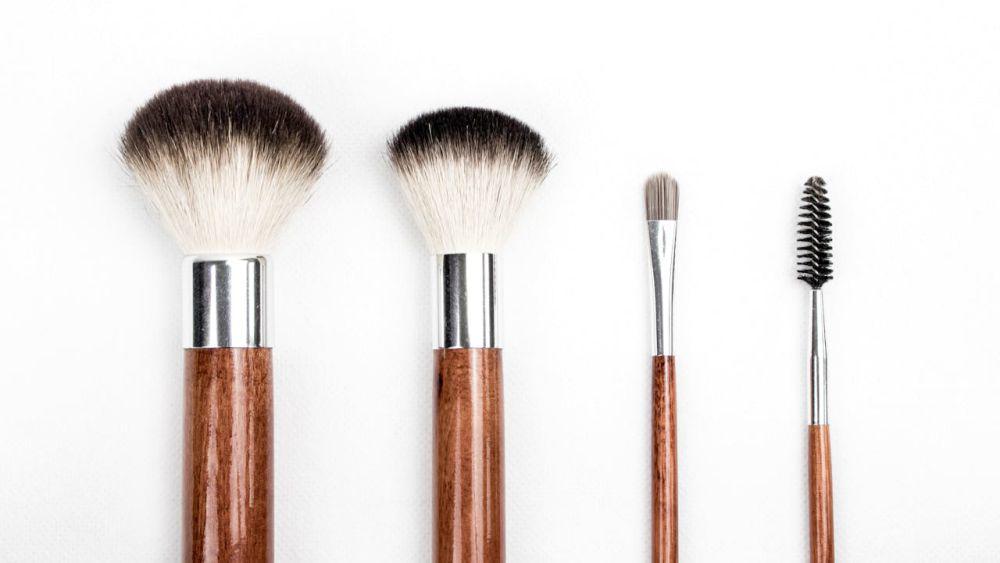 4 Rekomendasi Make Up Brush Set Lokal, Travel Friendly