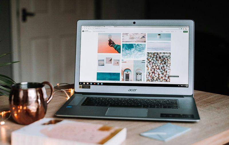 ilustrasi Netbook (unsplash.com/Anete Lūsiņa)