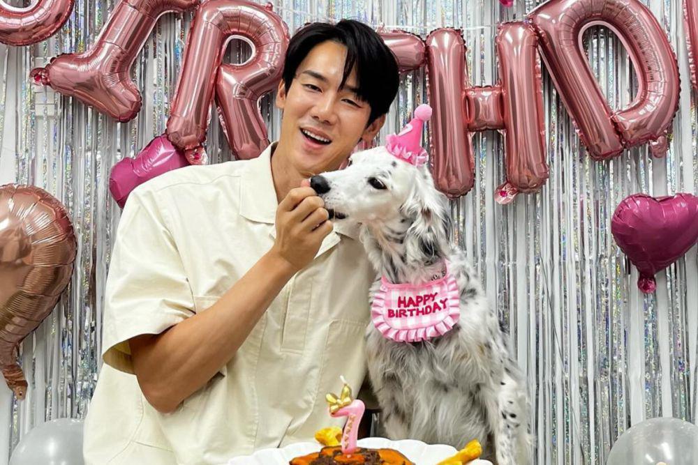 4 Aktor Korea yang Mengadopsi Anjing Terlantar, Penuh Kasih Sayang