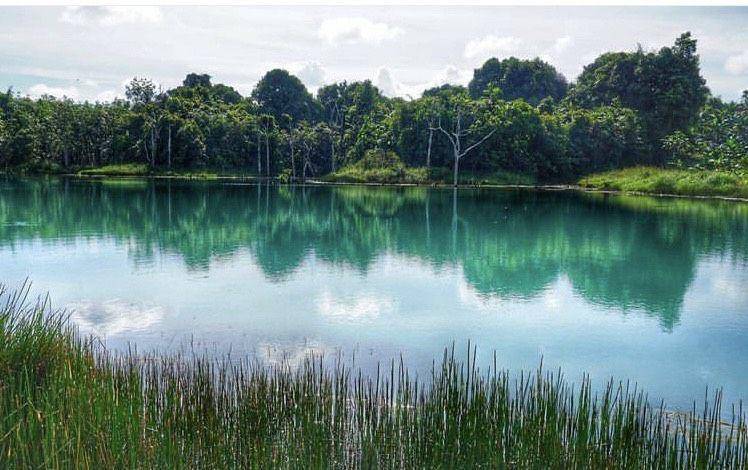 Danau Cermin Lamaru (instagram.com/Sofyanhartono)