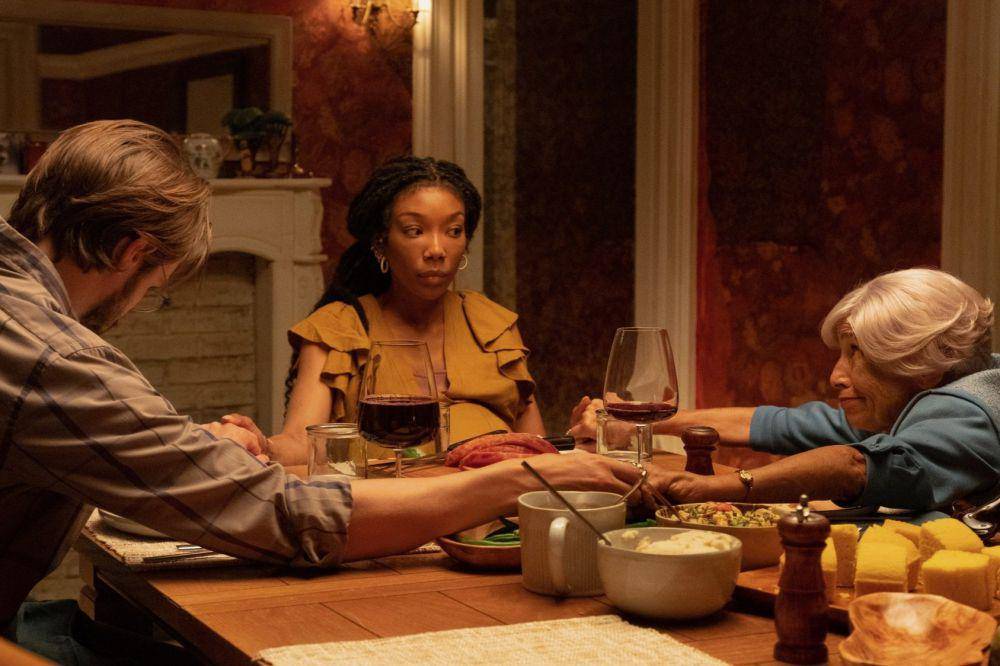 adegan dalam film The Front Room. (dok. A24/The Front Room)