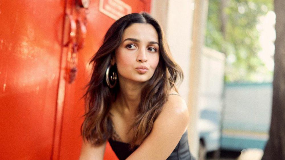 7 Merek Terkenal Ini Jadikan Alia Bhatt Brand Ambassador