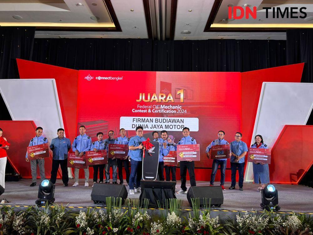 Federal Oil Serahkan Sertifikasi BNSP ke Ratusan Mekanik