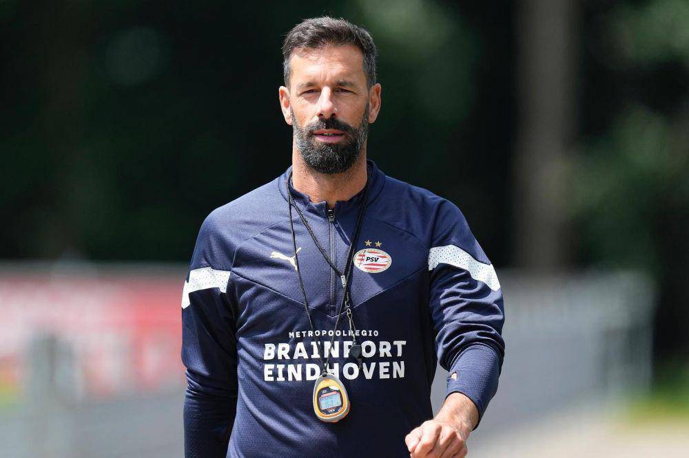 Ruud van Nistelrooy, mantan pemain sepak bola yang saat ini menjadi pelatih (instagram.com/rvnistelrooij)