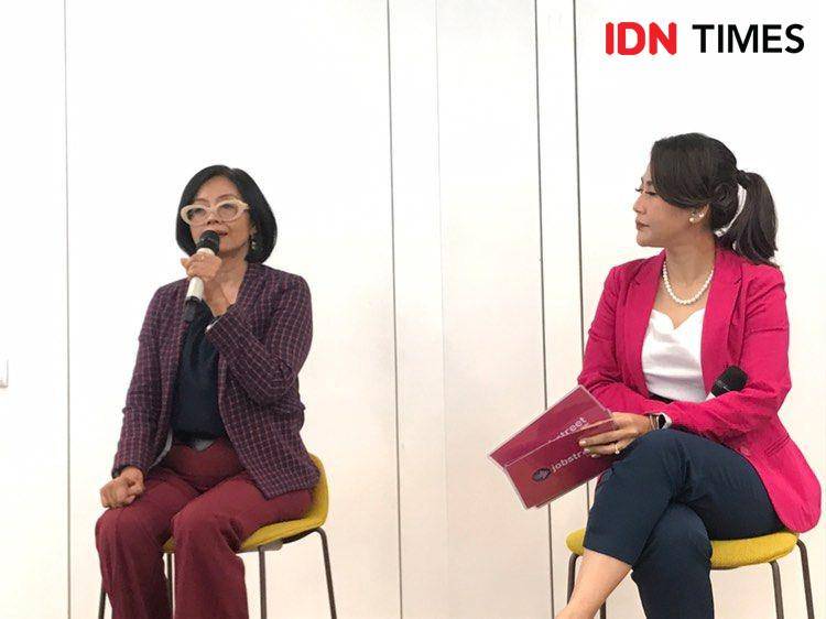 Sawitri, Country Marketing Head Indonesia - Jobstreet by SEEK saat memberi pemaparan ke awak media. 29 Oktober 2024 (IDN Times/Hani Safanja)