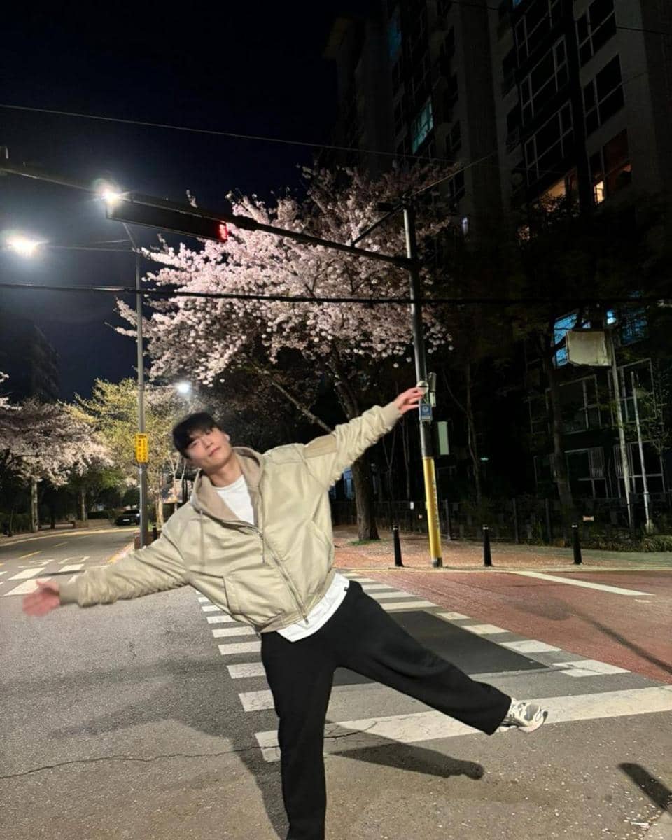 OOTD hangout ala Heo Nam Jun (instagram.com/namjun0609)