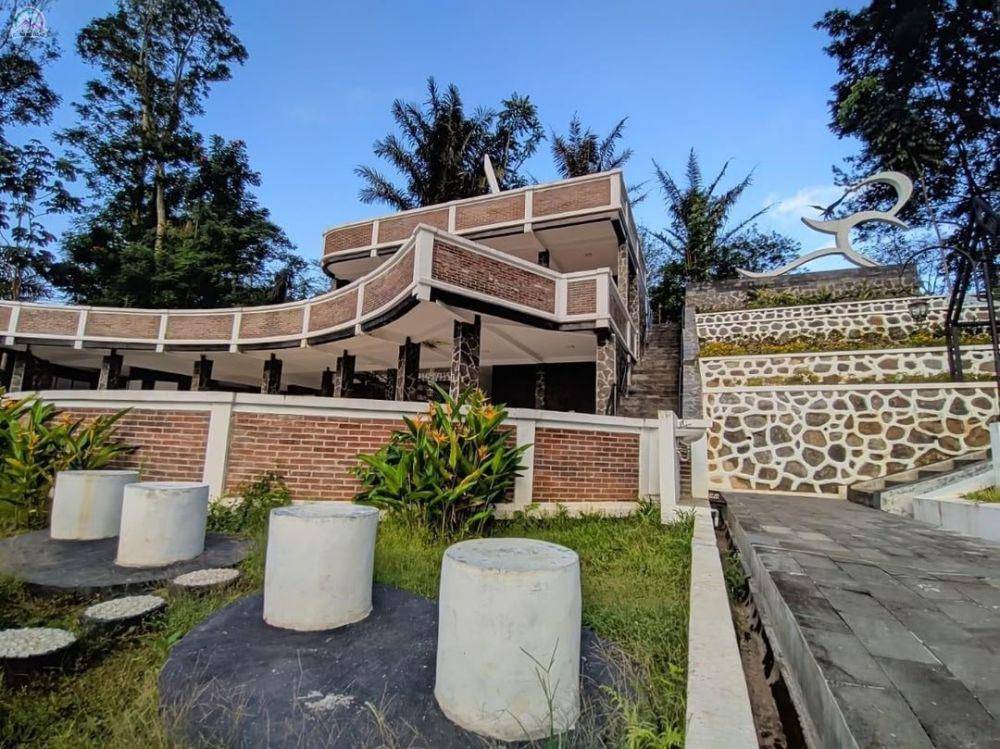 Potret Gardu Pandang Taman Elang Jawa di Kebun Raya Gunung Tidar, Magelang (instagram.com/kebunrayagunungtidar)
