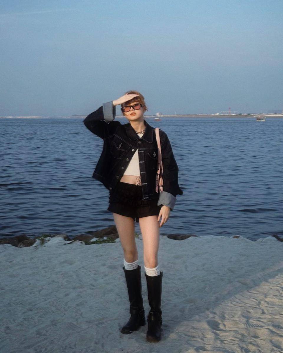 Shara Wang (instagram.com/sharawangsamulia)