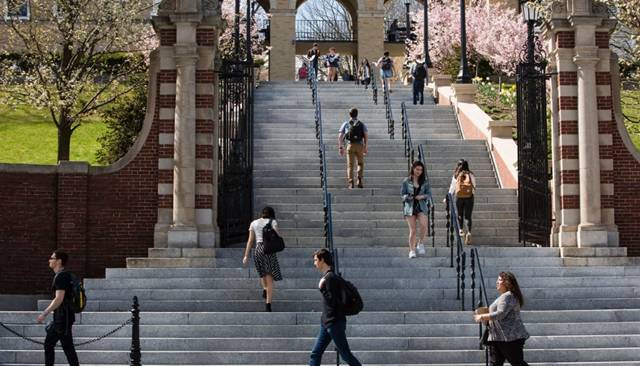 Tufts University (tufts.edu)