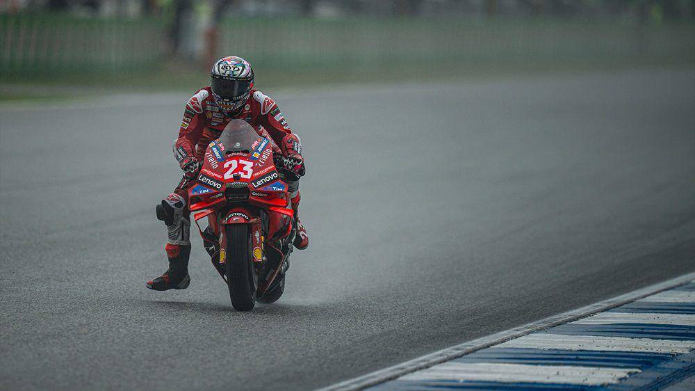 Enea Bastianini saat menjalani grand prix race GP Thailand 2024. (ducati.com)