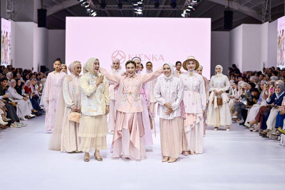 Koleksi Kienka di Jakarta Fashion Week 2025 (dok. Jakarta Fashion Week/Dandy Hendrata)