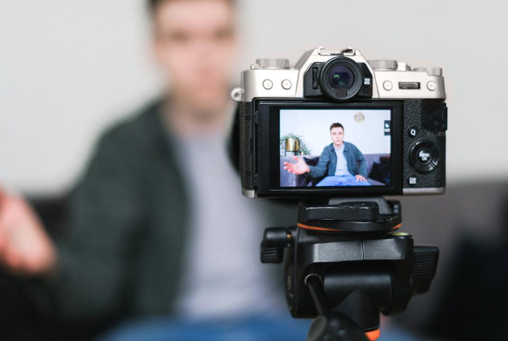 6 Cara Bikin Personal Branding yang Kuat di Media Sosial