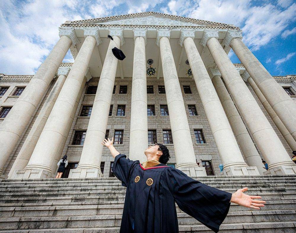 potret Kyung Hee University di Korea Selatan (instagram.com/kyunghee_university)