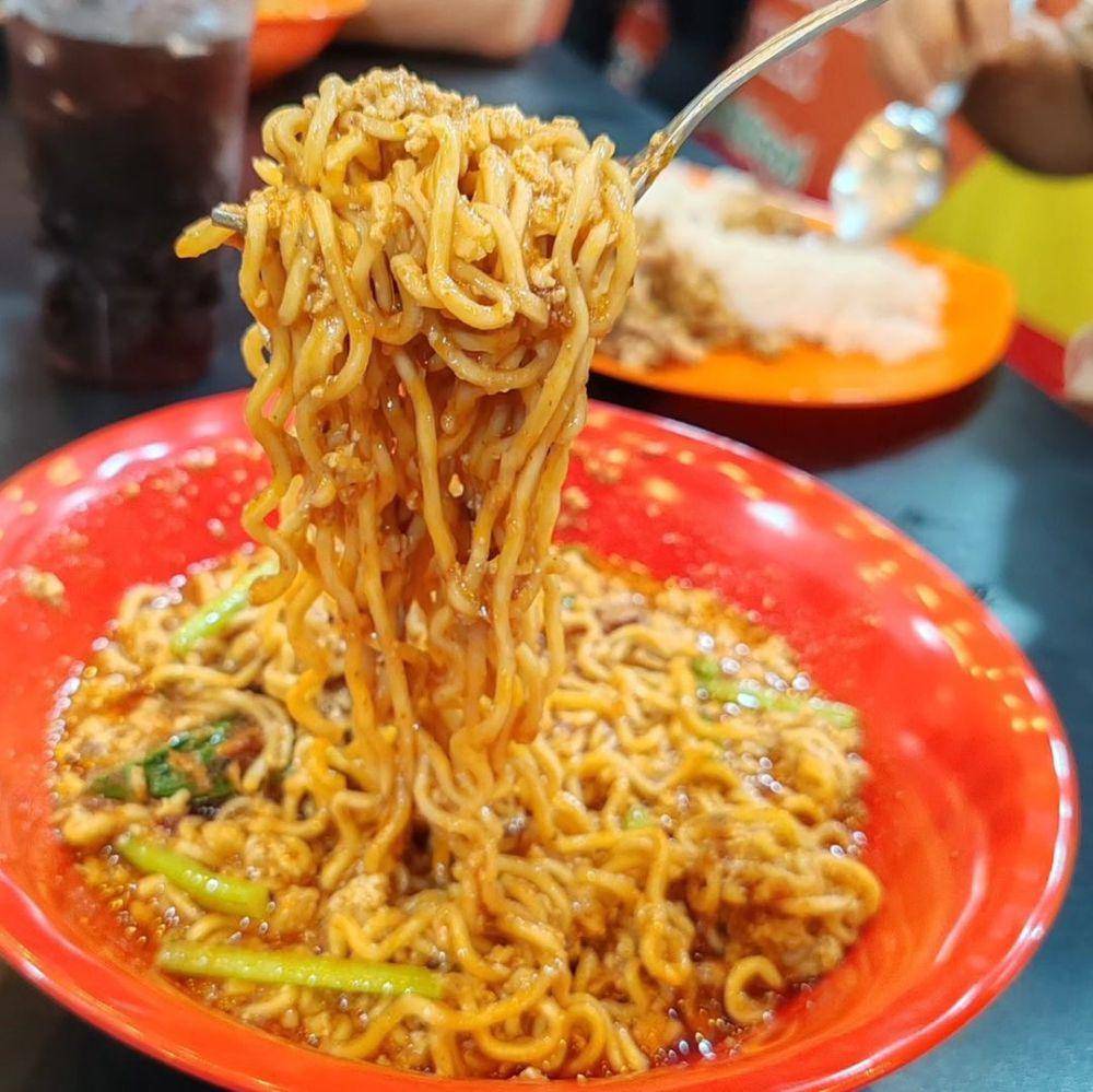 Sajian mie bangladesh (instagram.com/warung.banghen)