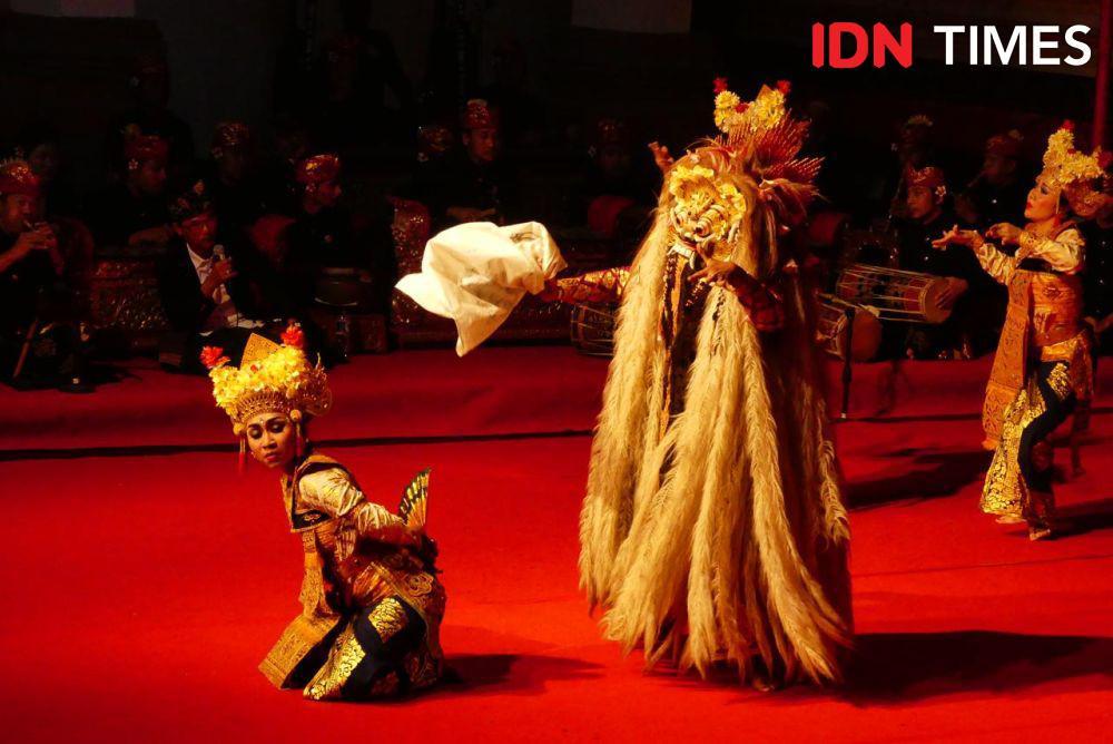 Ilustrasi tari Bali. (IDN Times/Yuko Utami)