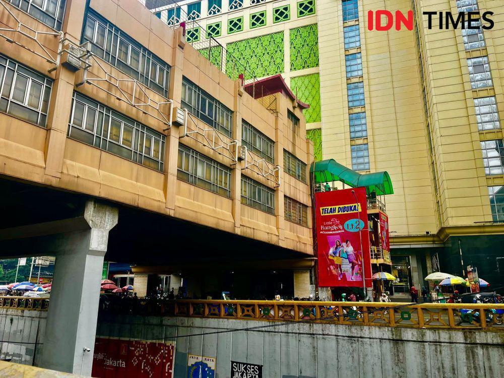 Viral Iklan Baju Asal China di Tanah Abang, Pasar Jaya Buka Suara