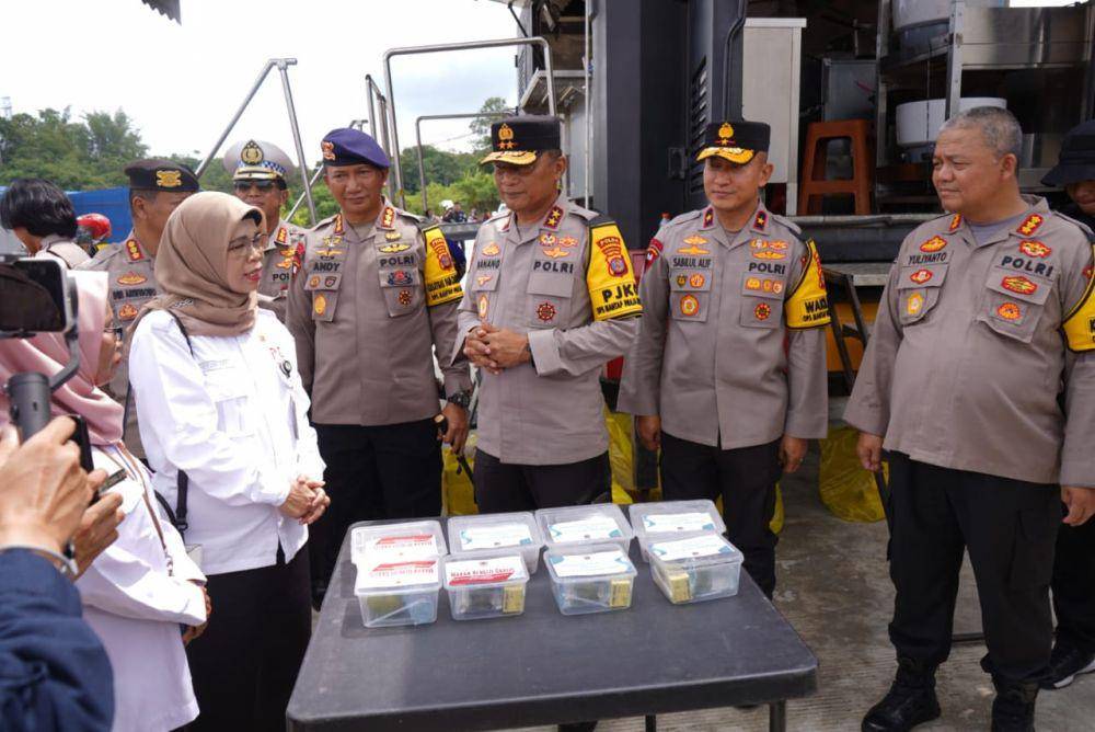 600 porsi MBG diberikan Polda Kaltim. (Dok. Polda Kaltim)