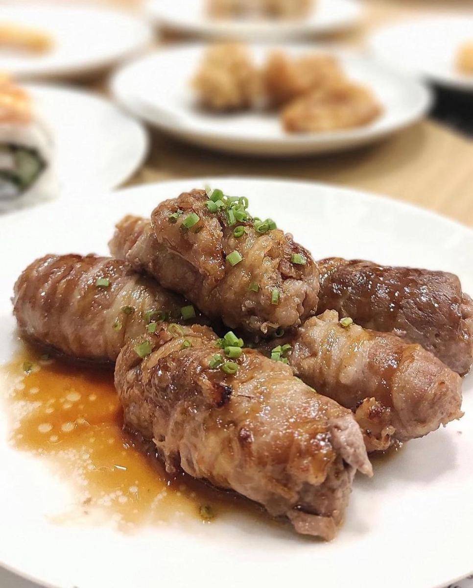 Potret menu Beef Cheese Roll di 3 Wise Monkeys (instagram.com/3wisemonkeys_id)
