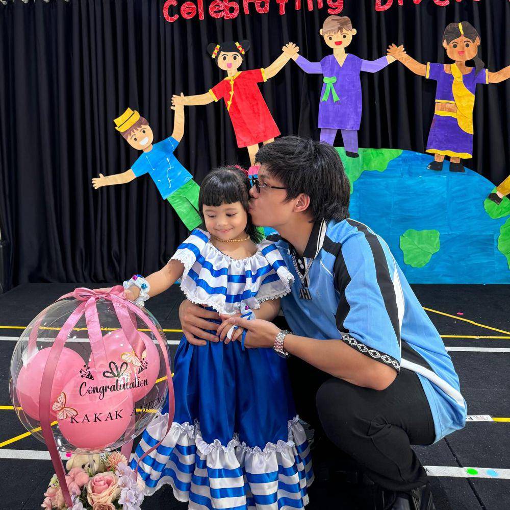 potret Ameena pentas di sekolah (instagram.com/attahalilintar)