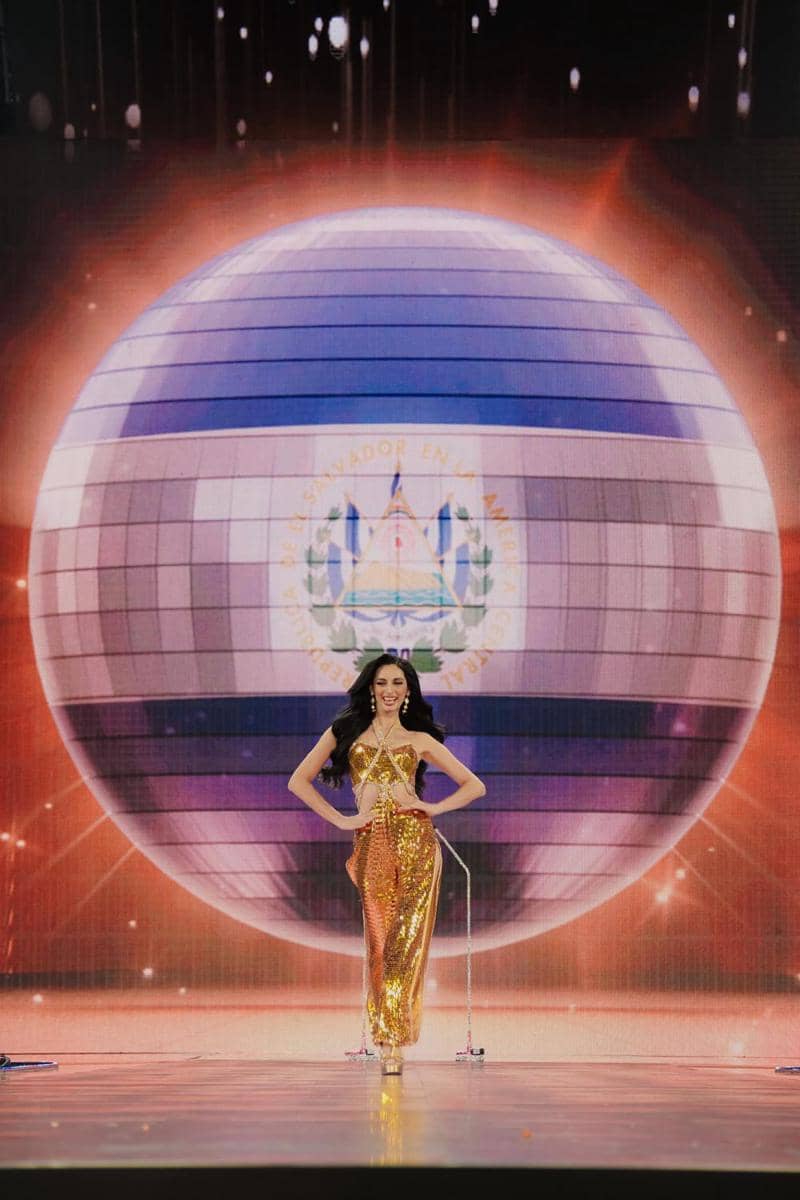 Potret Finalis Saat Sesi Opening Number Miss Grand International 2024 (Facebook.com/Miss Grand International)