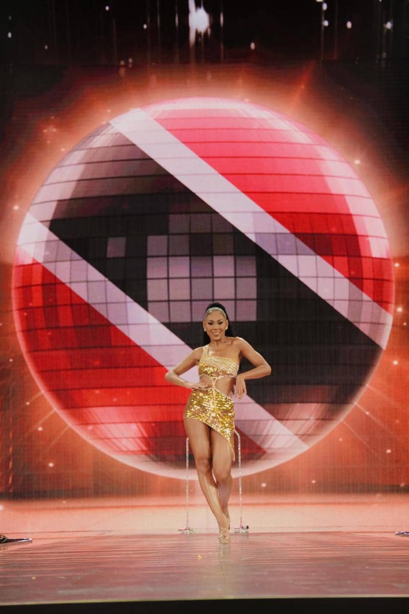 Potret Finalis Saat Sesi Opening Number Miss Grand International 2024 (Facebook.com/Miss Grand International)