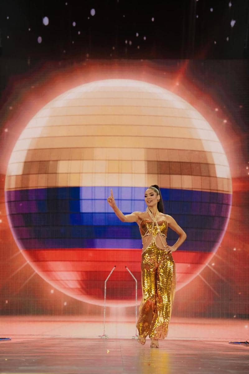 Potret Finalis Saat Sesi Opening Number Miss Grand International 2024 (Facebook.com/Miss Grand International)