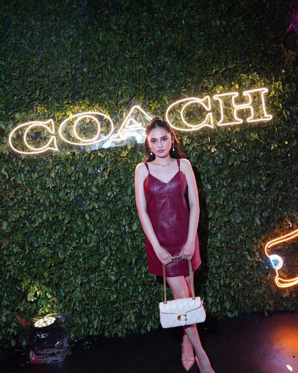 koleksi dress pesta ala Syifa Hadju (instagram.com/syifahadju)