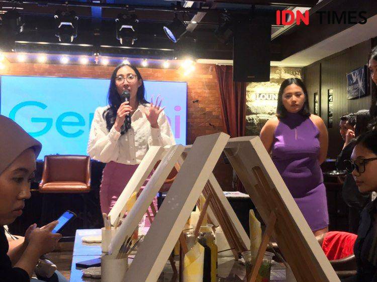 Pemaparan Art Therapy bersama Offie Dwi Natalia, Psikolog dan Pendiri Offartsy saat workhsop Google. 30 Oktober 2024. (IDN Times/Hani Safanja)