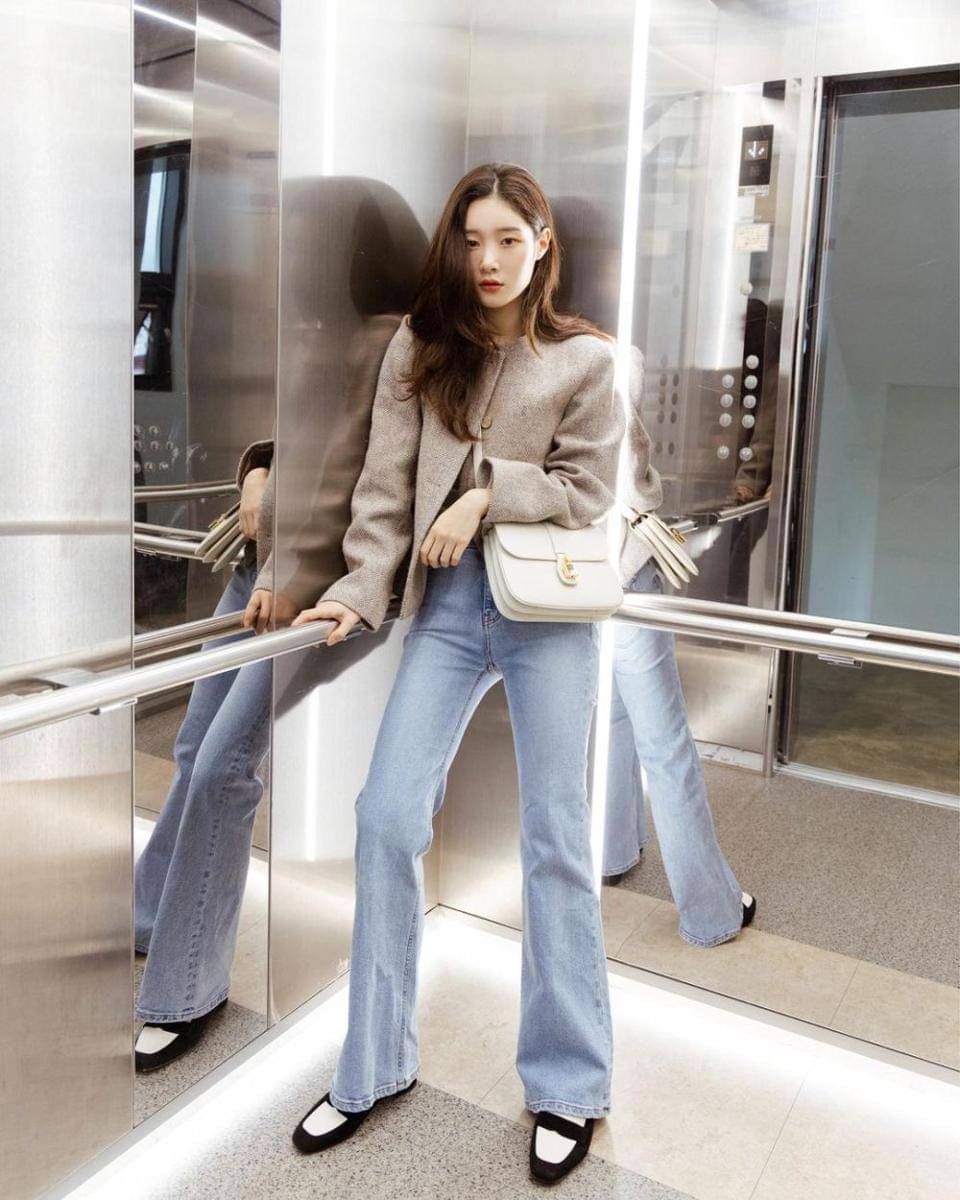 mix and match blazer ala Jung Chae Yeon (instagram.com/j_chaeyeoni)