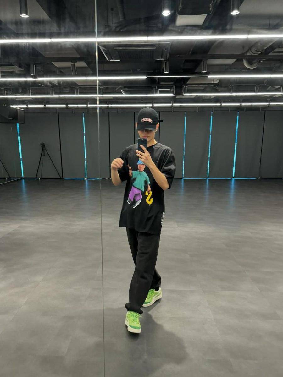 potret Jungwoo NCT (instagram.com/sugaringcandy)