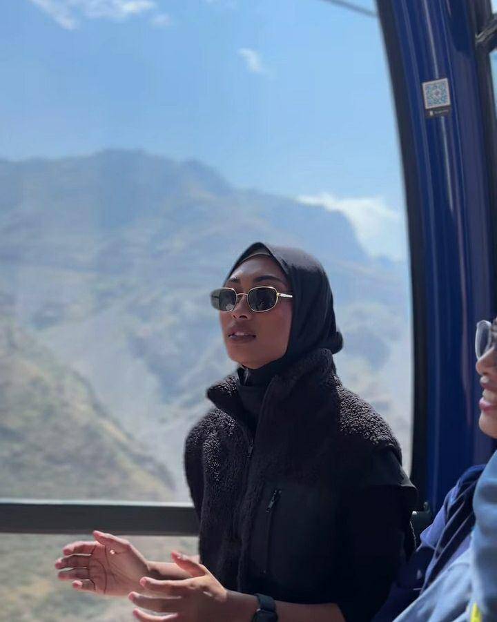 potret Novia Bachmid umrah (instagram.com/noviabachmid)