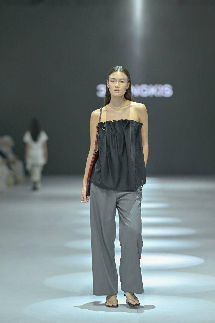 Koleksi 3Mongkis di Jakarta Fashion Week 2025 (dok. Dandy Hendrata)