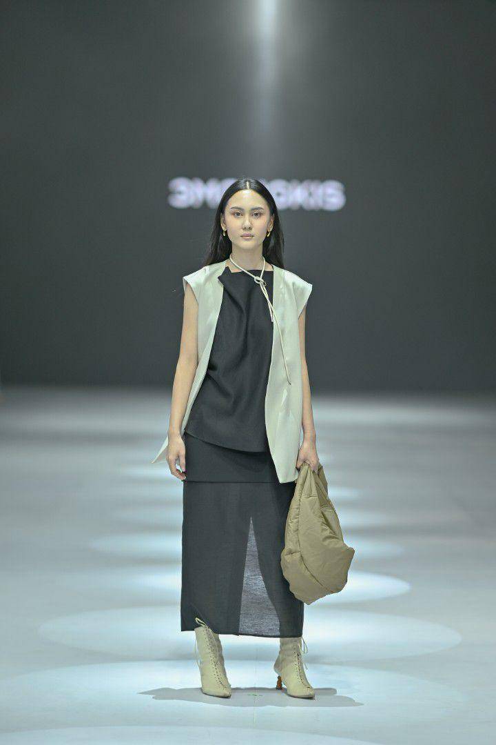Koleksi 3Mongkis di Jakarta Fashion Week 2025 (dok. Dandy Hendrata)