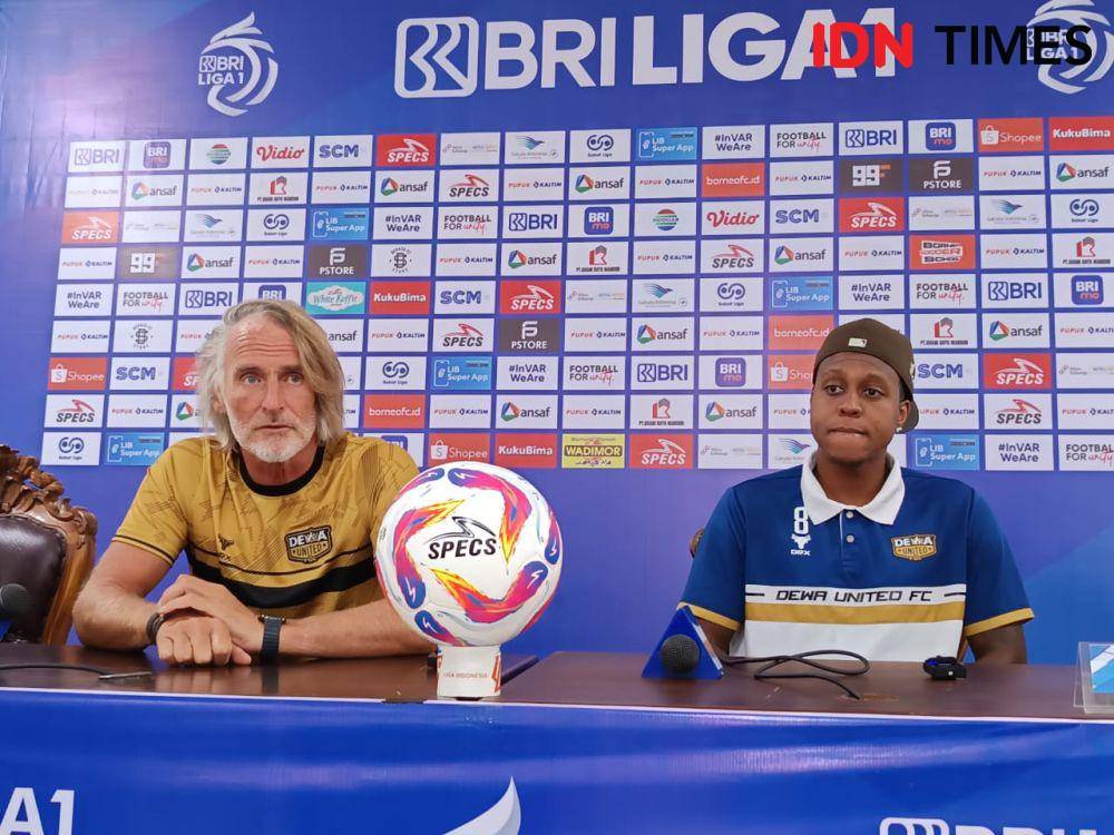 Jan Olde Riekerink dan Hugo Gomes. (IDN Times/Erik)