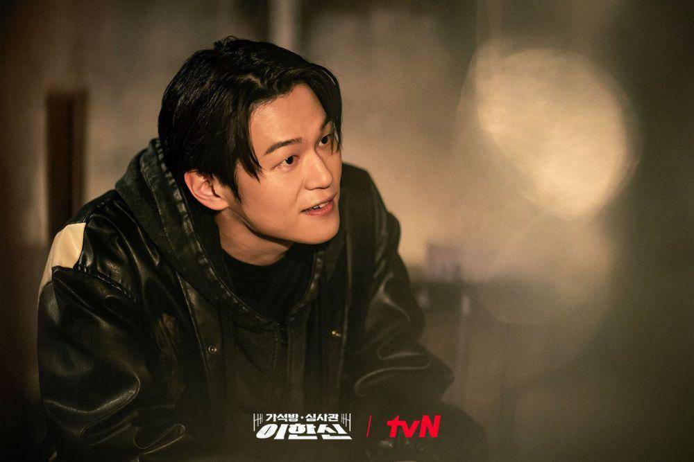cuplikan peran Lee Hak Joo di Parole Examiner Lee (dok. TVN/Parole Examiner Lee)