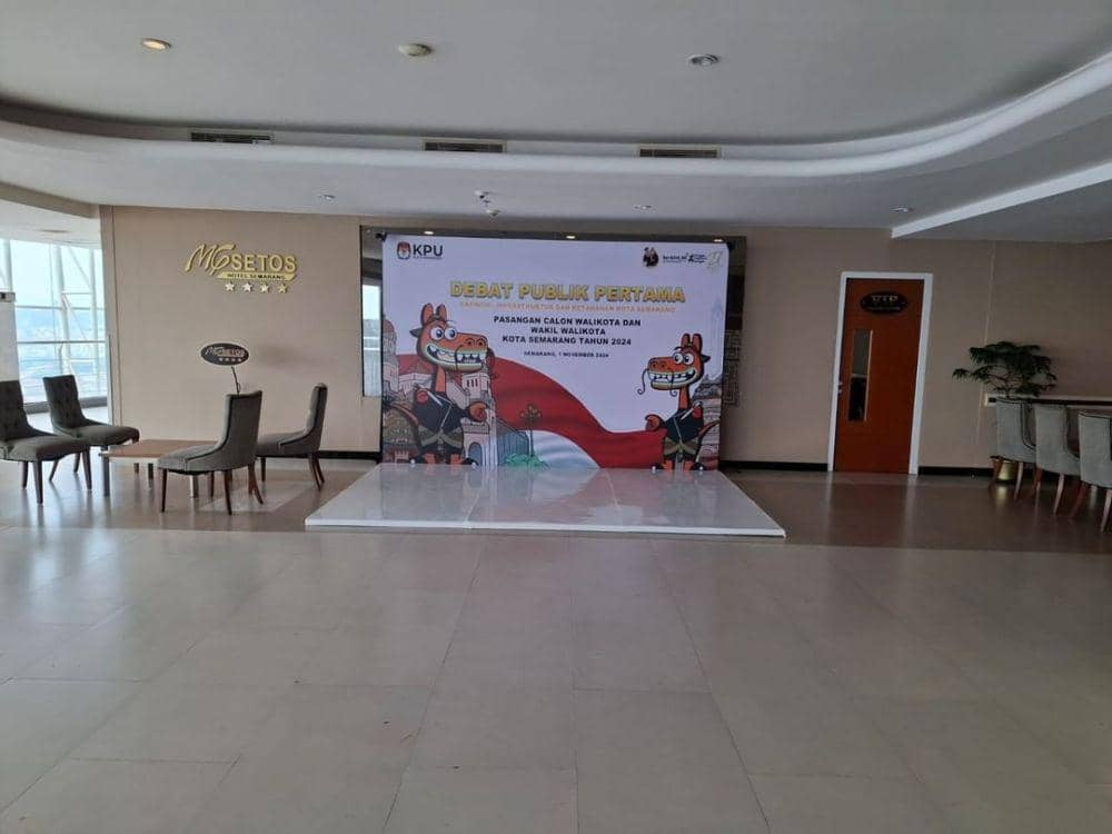 Suasana lokasi debat perdana Calon Wali Kota dan Wakil Wali Kota Semarang di Hotel MG Setos Semarang, Jumat (1/11/2024). (dok. Humas Polrestabes Semarang)