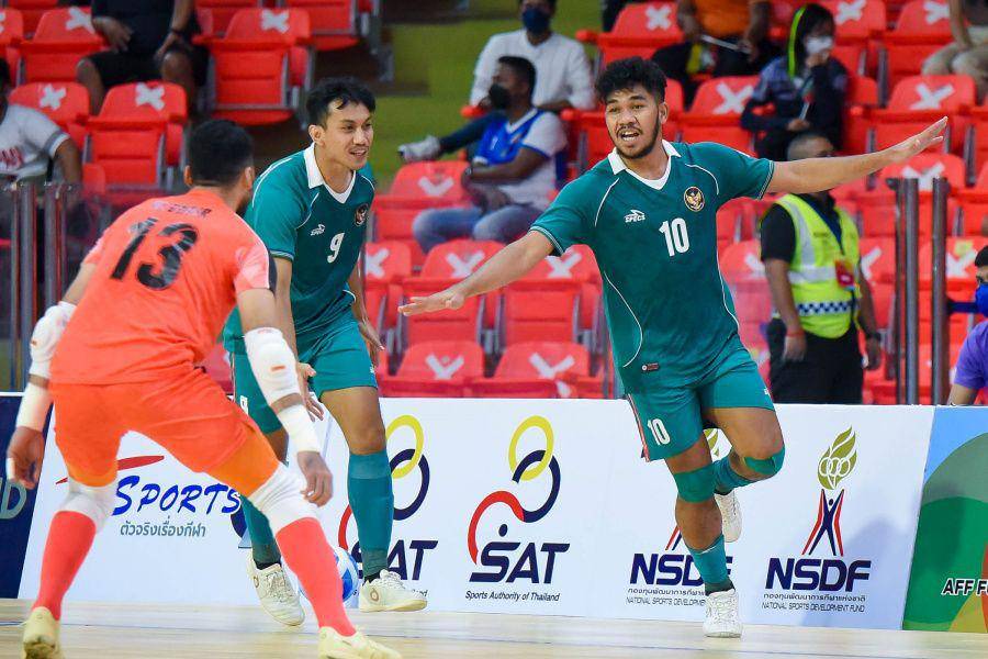 Evan Soumilena (10), Rio Pangestu (9), dan Albagir (13), pemain TImnas futsal Indonesia (pssi.org)