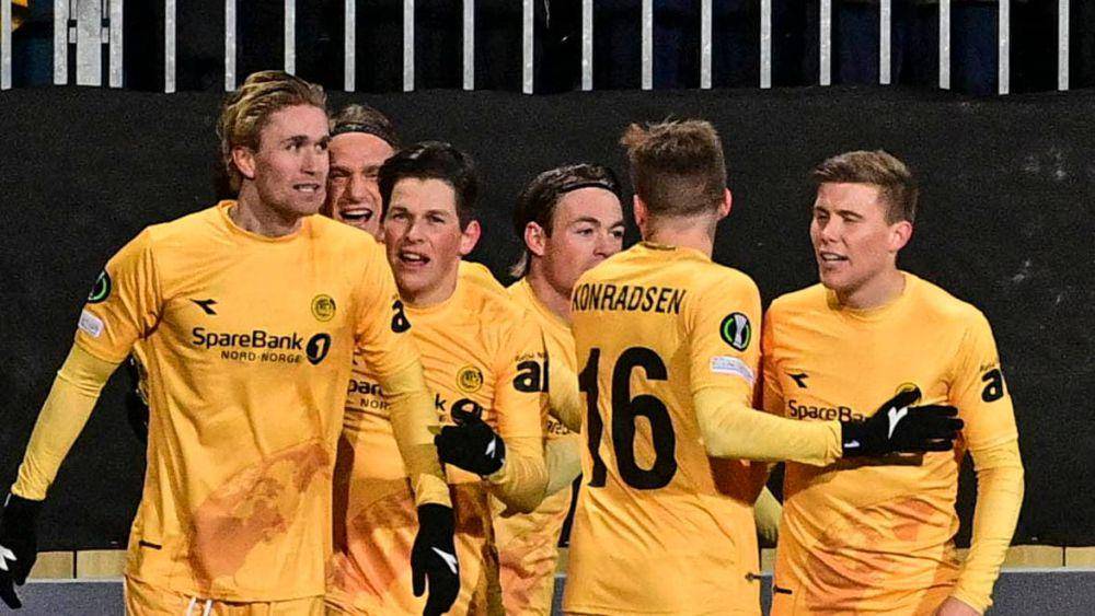 Para pemain Bodo/Glimt saat meraih kemenangan atas AS Roma di UEFA Conference League 2021/2022. (uefa.com)