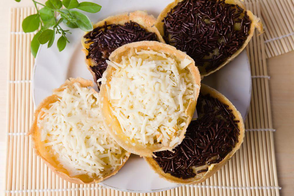 8 Pilihan Topping Lezat untuk Martabak Mini Buatan Sendiri