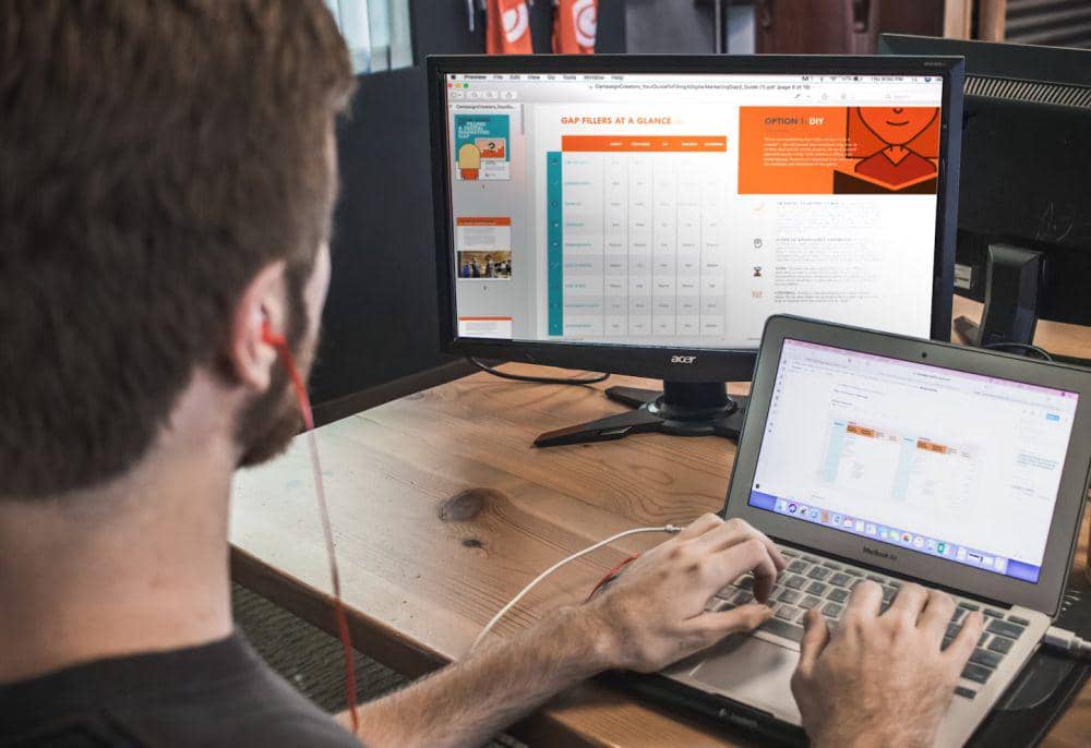 ilustrasi digital marketing specialist (unsplash.com/Campaign Creators)