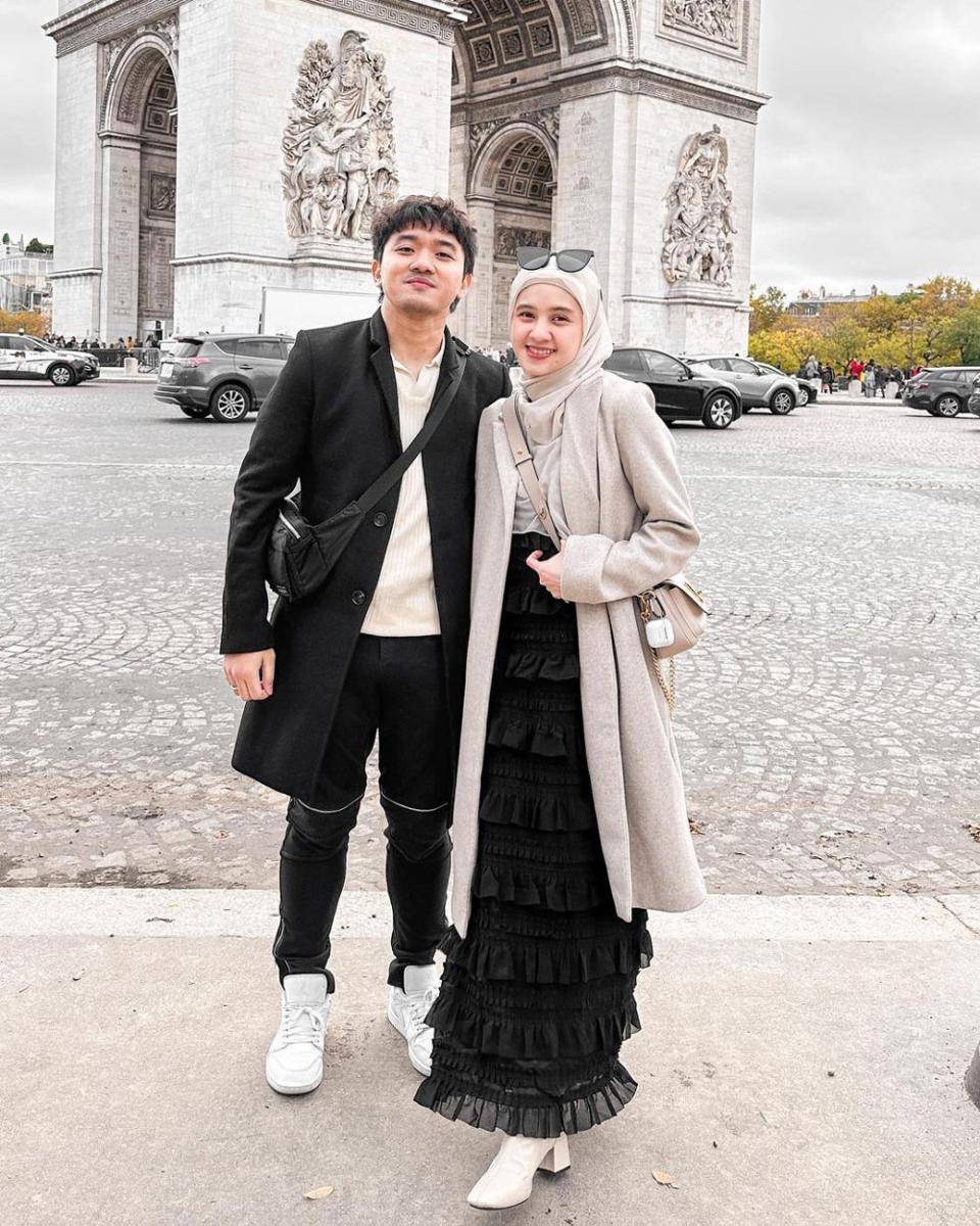 ide outfit traveling ke luar negeri ala Adinda Amira (instagram.com/adindaamiraa)