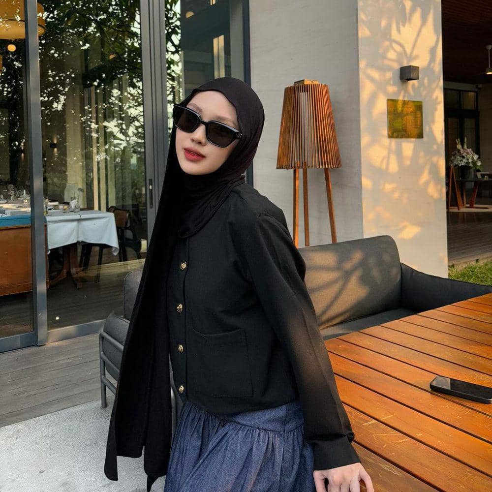 padu padan outfit denim ala Julia Prastini (instagram.com/juliaprt7)