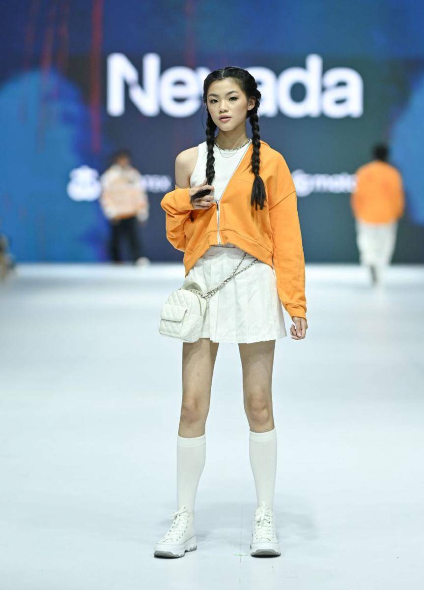 koleksi Matahari dari brand NEVADA di Jakarta Fashion Week 2025 (dok. Jakarta Fashion Week/Dandy Hendrata)